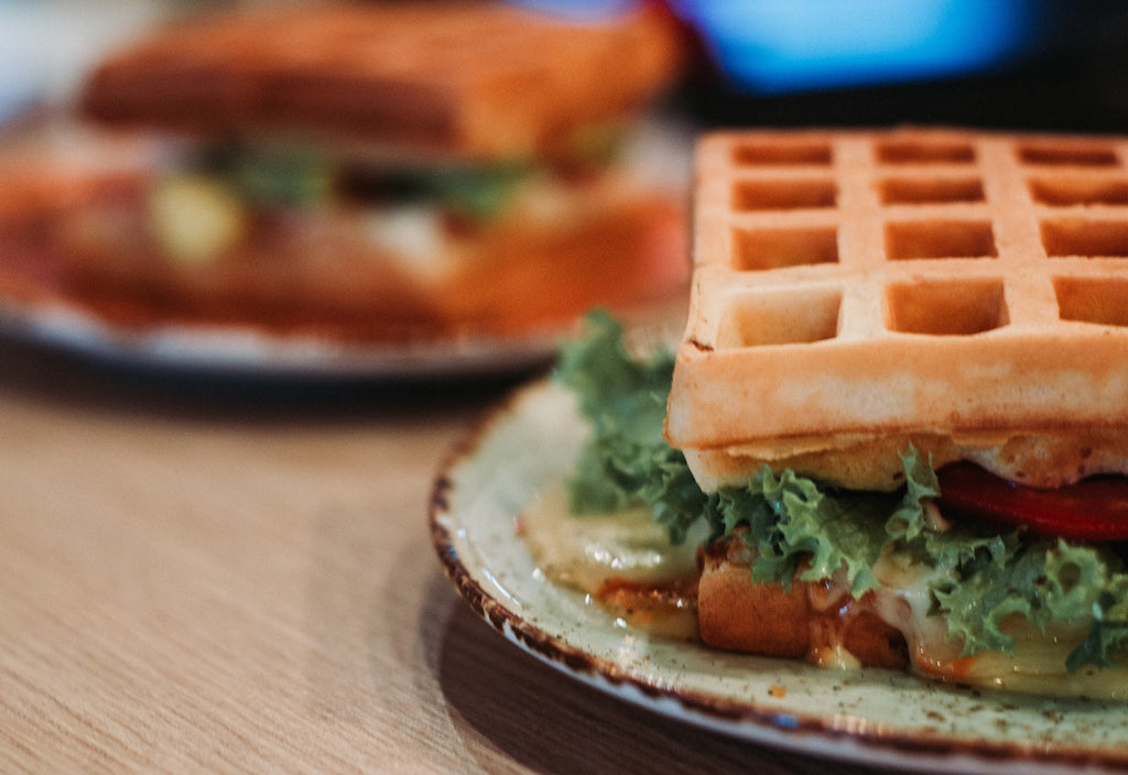 Waffle Sandwich: gustoso sandwich con waffle per brunch e delivery