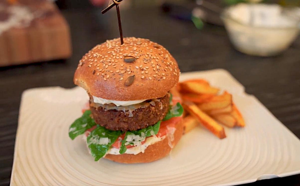 Burger vegano mania: la ricetta dello chef Rugiati